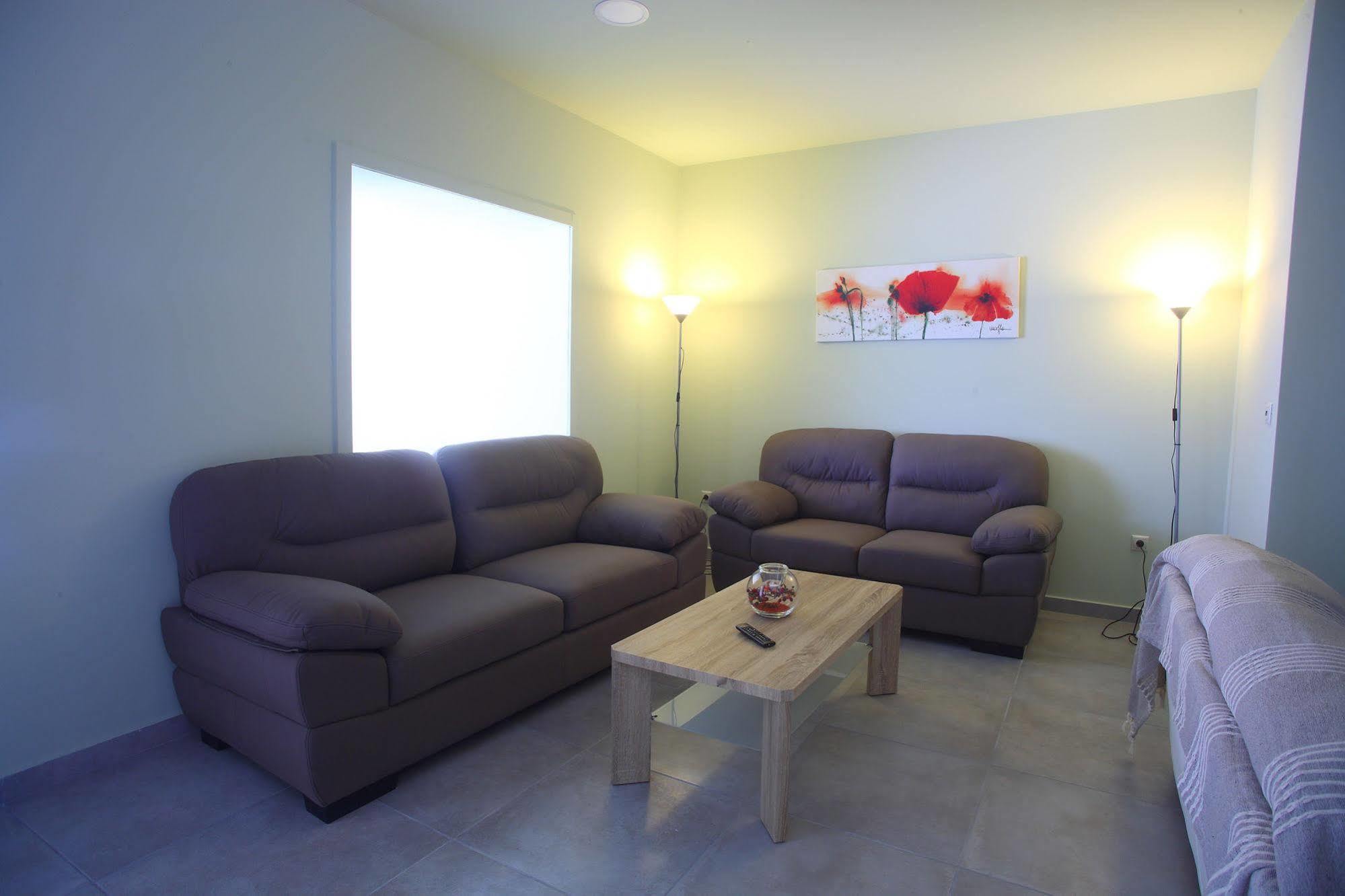 Hotel Kontes Comfort Páros Dış mekan fotoğraf